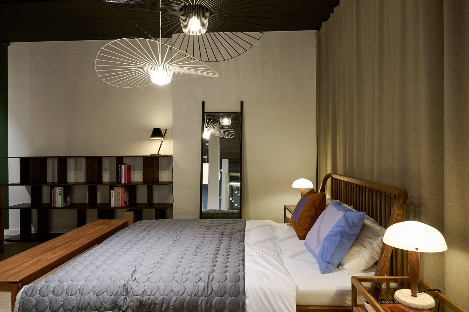 Mobilier contemporain & découvertes